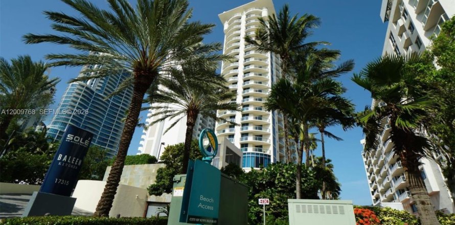 Condo in Sunny Isles Beach, Florida, 2 bedrooms  № 2090181