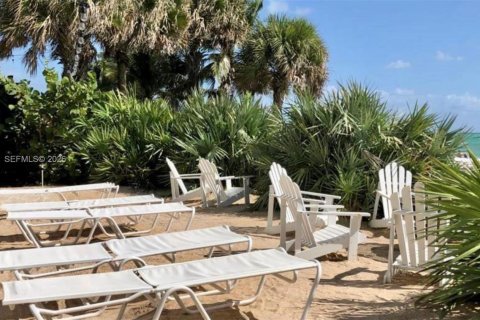Condo in Sunny Isles Beach, Florida, 2 bedrooms  № 2090181 - photo 30