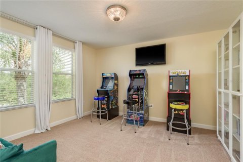 House in Tampa, Florida 6 bedrooms, 373.28 sq.m. № 1806962 - photo 29