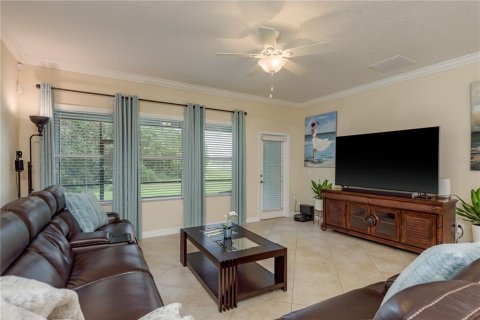 House in Tampa, Florida 6 bedrooms, 373.28 sq.m. № 1806962 - photo 13