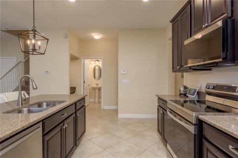 House in Tampa, Florida 6 bedrooms, 373.28 sq.m. № 1806962 - photo 6