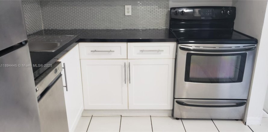 Condo à Miami, Floride, 2 chambres  № 1945988