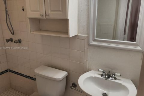 Copropriété à louer à Miami, Floride: 2 chambres, 78.5 m2 № 1945988 - photo 23