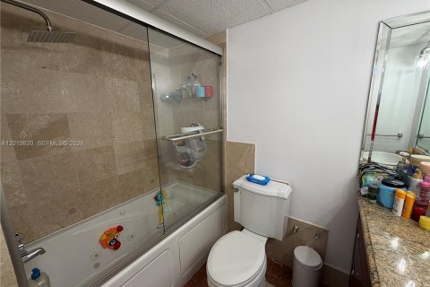 Купить кондоминиум в Авентура, Флорида 2 спальни, 145.39м2, № 2076113 - фото 28