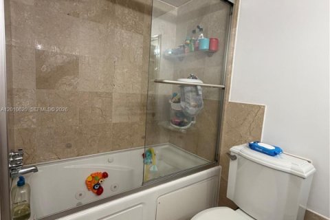 Купить кондоминиум в Авентура, Флорида 2 спальни, 145.39м2, № 2076113 - фото 27