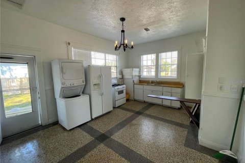 House in Tampa, Florida 3 bedrooms, 117.06 sq.m. № 1776888 - photo 13
