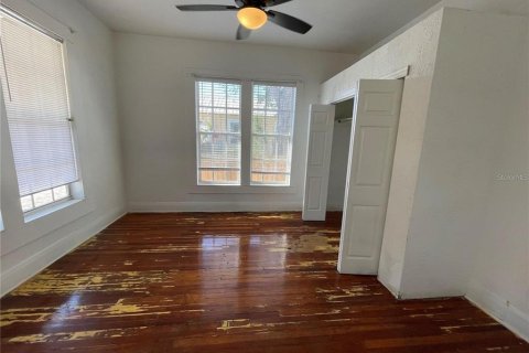 House in Tampa, Florida 3 bedrooms, 117.06 sq.m. № 1776888 - photo 10