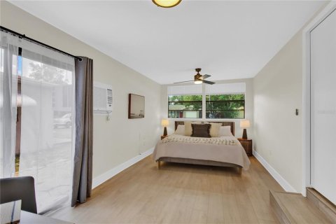 Casa en venta en Clearwater, Florida, 4 dormitorios, 154.5 m2 № 2226404 - foto 13