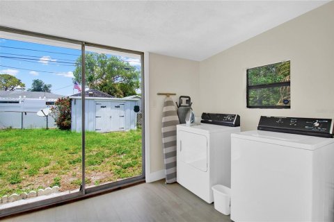 Casa en venta en Clearwater, Florida, 4 dormitorios, 154.5 m2 № 2226404 - foto 23