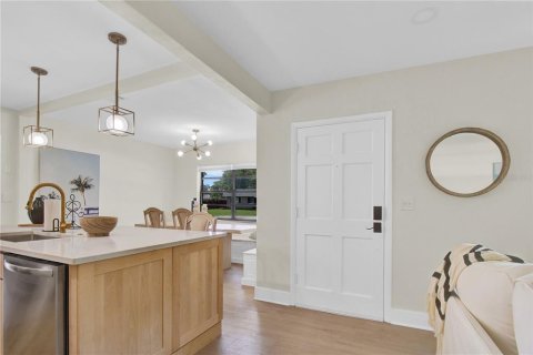Casa en venta en Clearwater, Florida, 4 dormitorios, 154.5 m2 № 2226404 - foto 11