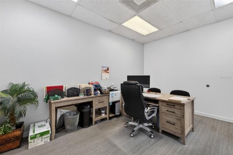 Propiedad comercial en venta en Fort Myers, Florida, 367.89 m2 № 2199748 - foto 20