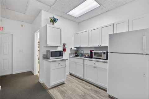 Propiedad comercial en venta en Fort Myers, Florida, 367.89 m2 № 2199748 - foto 16