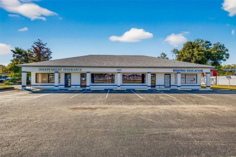 Propiedad comercial en Fort Myers, Florida 367.89 m2 № 2199748