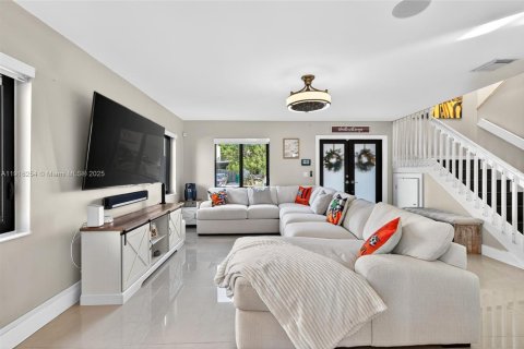 Villa ou maison à vendre à Homestead, Floride: 3 chambres, 176.51 m2 № 1974876 - photo 11