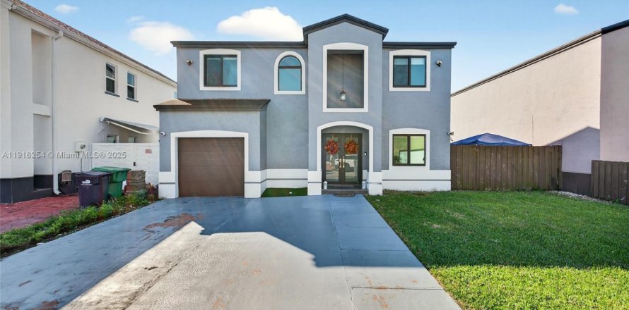 Villa ou maison à Homestead, Floride 3 chambres, 176.51 m2 № 1974876