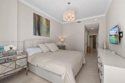 Condo in Miami Beach, Florida, 1 bedroom  № 2043204 - photo 21