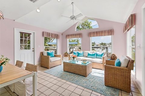 Casa en venta en Palmetto, Florida, 3 dormitorios, 292.64 m2 № 1771947 - foto 21