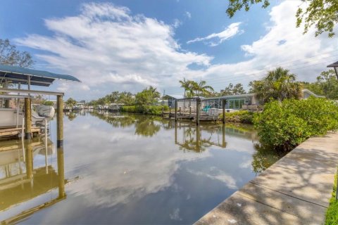 Casa en venta en Palmetto, Florida, 3 dormitorios, 292.64 m2 № 1771947 - foto 4