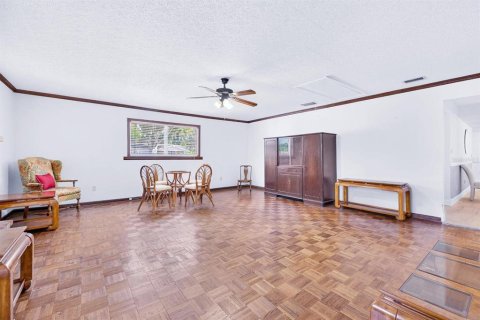 Casa en venta en Brandon, Florida, 4 dormitorios, 240.52 m2 № 2386699 - foto 14