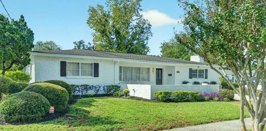 Casa en Brandon, Florida 4 dormitorios, 240.52 m2 № 2386699