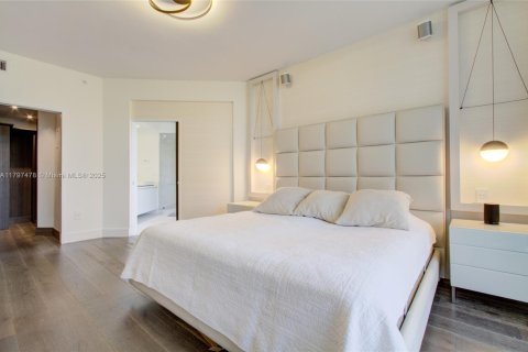 Купить кондоминиум в Ки-Бискейн, Флорида 3 спальни, 170.01м2, № 2035103 - фото 9