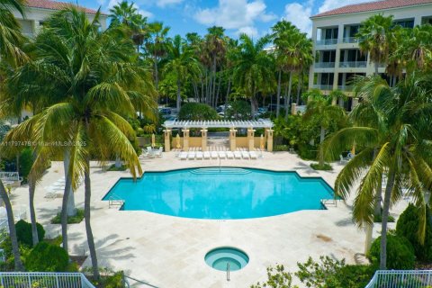 Купить кондоминиум в Ки-Бискейн, Флорида 3 спальни, 170.01м2, № 2035103 - фото 30