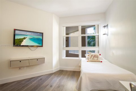 Купить кондоминиум в Ки-Бискейн, Флорида 3 спальни, 170.01м2, № 2035103 - фото 18