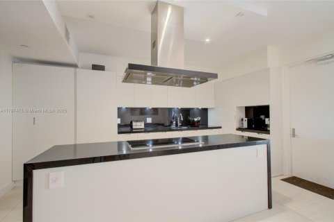 Купить кондоминиум в Ки-Бискейн, Флорида 3 спальни, 170.01м2, № 2035103 - фото 5