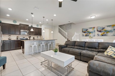 Купить таунхаус в Киссимми, Флорида 3 комнаты, 210.24м2, № 1960157 - фото 5