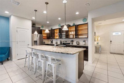 Купить таунхаус в Киссимми, Флорида 3 комнаты, 210.24м2, № 1960157 - фото 7