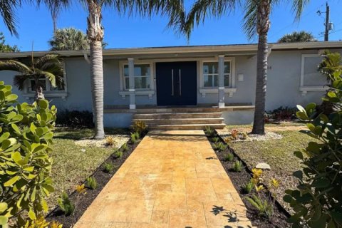 Villa ou maison à West Palm Beach, Floride 3 chambres, 144 m2 № 2193503