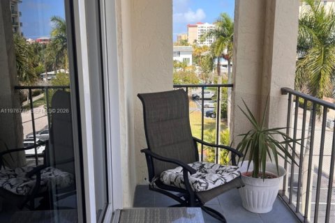 Condo in Pompano Beach, Florida, 1 bedroom  № 2040692 - photo 10