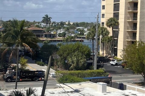 Condo in Pompano Beach, Florida, 1 bedroom  № 2040692 - photo 22