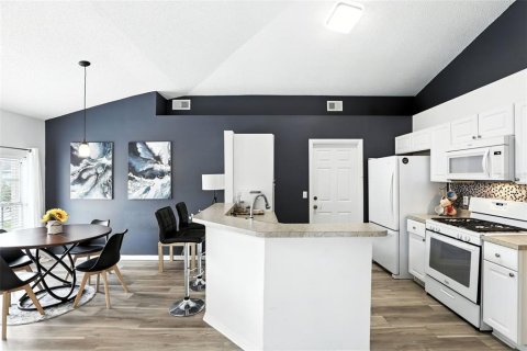 Casa en venta en Orlando, Florida, 3 dormitorios, 104.98 m2 № 1917571 - foto 9