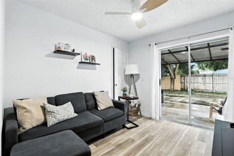 Casa en venta en Orlando, Florida, 3 dormitorios, 104.98 m2 № 1917571 - foto 13