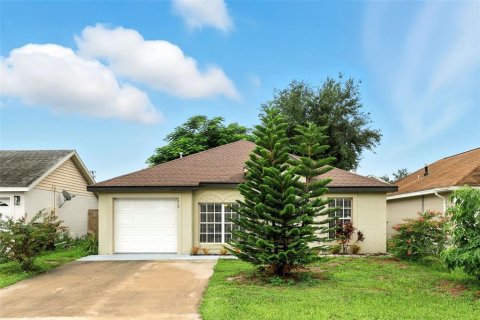 Casa en venta en Orlando, Florida, 3 dormitorios, 104.98 m2 № 1917571 - foto 2