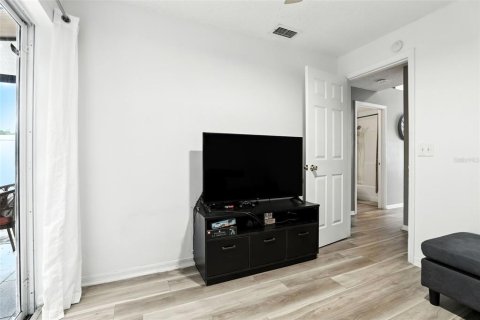 Casa en venta en Orlando, Florida, 3 dormitorios, 104.98 m2 № 1917571 - foto 14