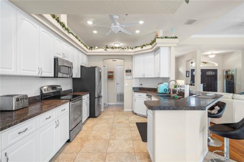 Casa en venta en Spring Hill, Florida, 3 dormitorios, 182.09 m2 № 1834610 - foto 9