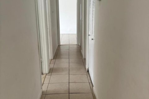 Condo in Lauderhill, Florida, 3 bedrooms  № 2083284 - photo 10