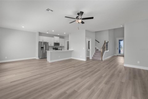 House in Lake Alfred, Florida 4 bedrooms, 203.83 sq.m. № 2104998 - photo 10