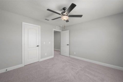 House in Lake Alfred, Florida 4 bedrooms, 203.83 sq.m. № 2104998 - photo 28