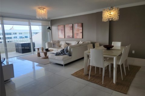 Copropriété à louer à Key Biscayne, Floride: 2 chambres, 117.06 m2 № 1712722 - photo 2