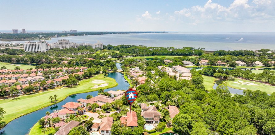 House in Miramar Beach, Florida 4 bedrooms, 293.85 sq.m. № 590384