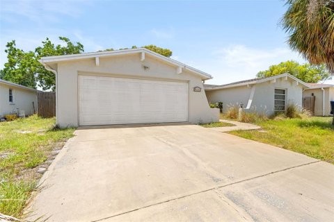 Villa ou maison à vendre à Port Richey, Floride: 3 chambres, 140.47 m2 № 2201580 - photo 3