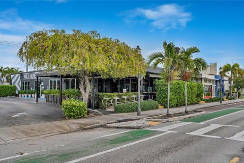 Propiedad comercial en venta en Fort Lauderdale, Florida № 2158517 - foto 2