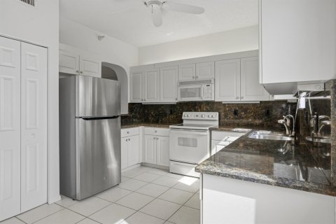 Купить кондоминиум в Тамарак, Флорида 3 комнаты, 149.02м2, № 2086547 - фото 20