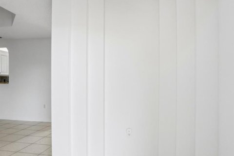 Купить кондоминиум в Тамарак, Флорида 3 комнаты, 149.02м2, № 2086547 - фото 6