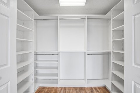 Купить кондоминиум в Тамарак, Флорида 3 комнаты, 149.02м2, № 2086547 - фото 29