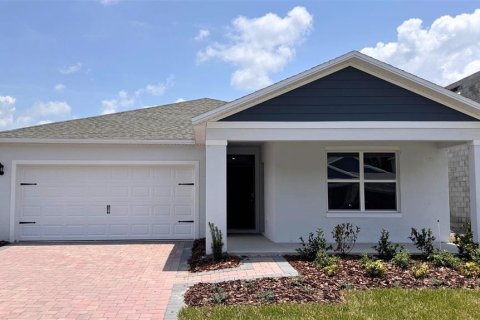 Villa ou maison à Apopka, Floride 4 chambres, 192.96 m2 № 2410309