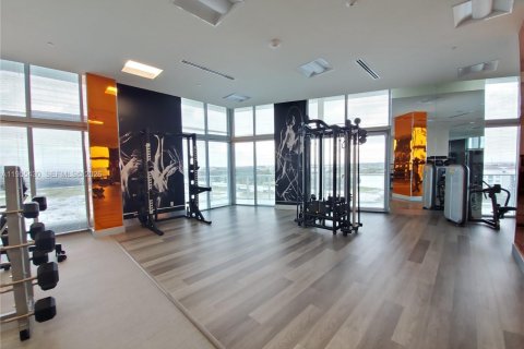 Condo in Sunrise, Florida, 3 bedrooms  № 2010204 - photo 28